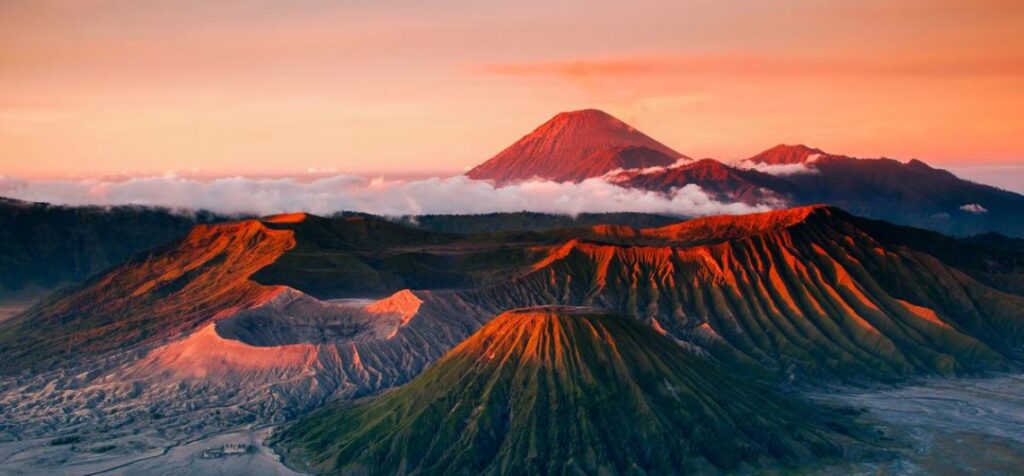 Gunung Bromo ( Jawa Timur )