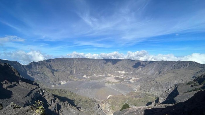 Gunung Tambora ( Sumbawa )